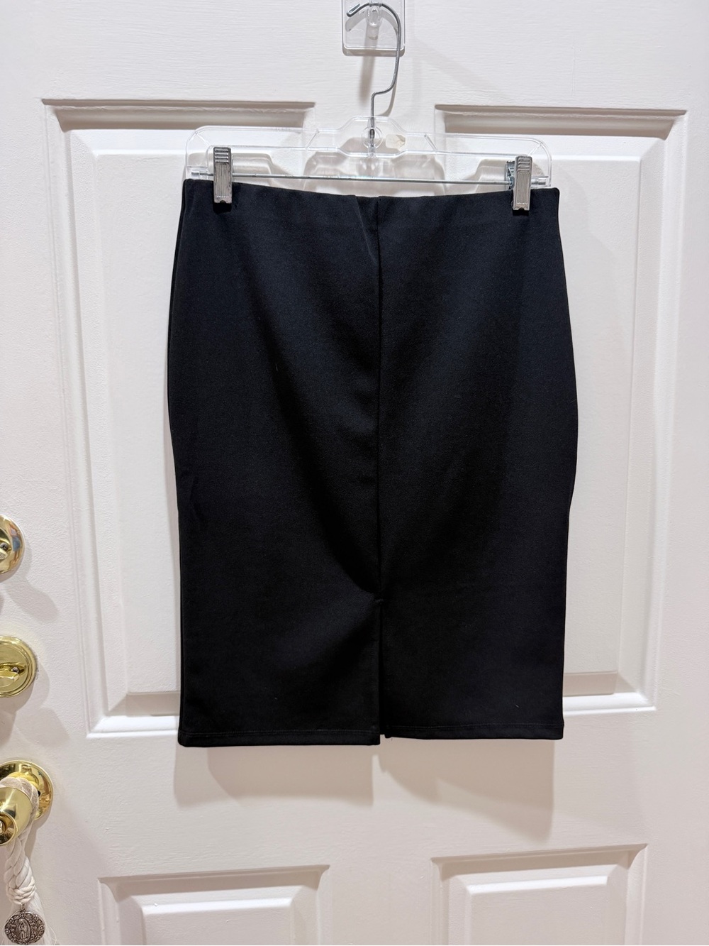 Sleek Black Pencil Skirt - Professional Tailored Fit